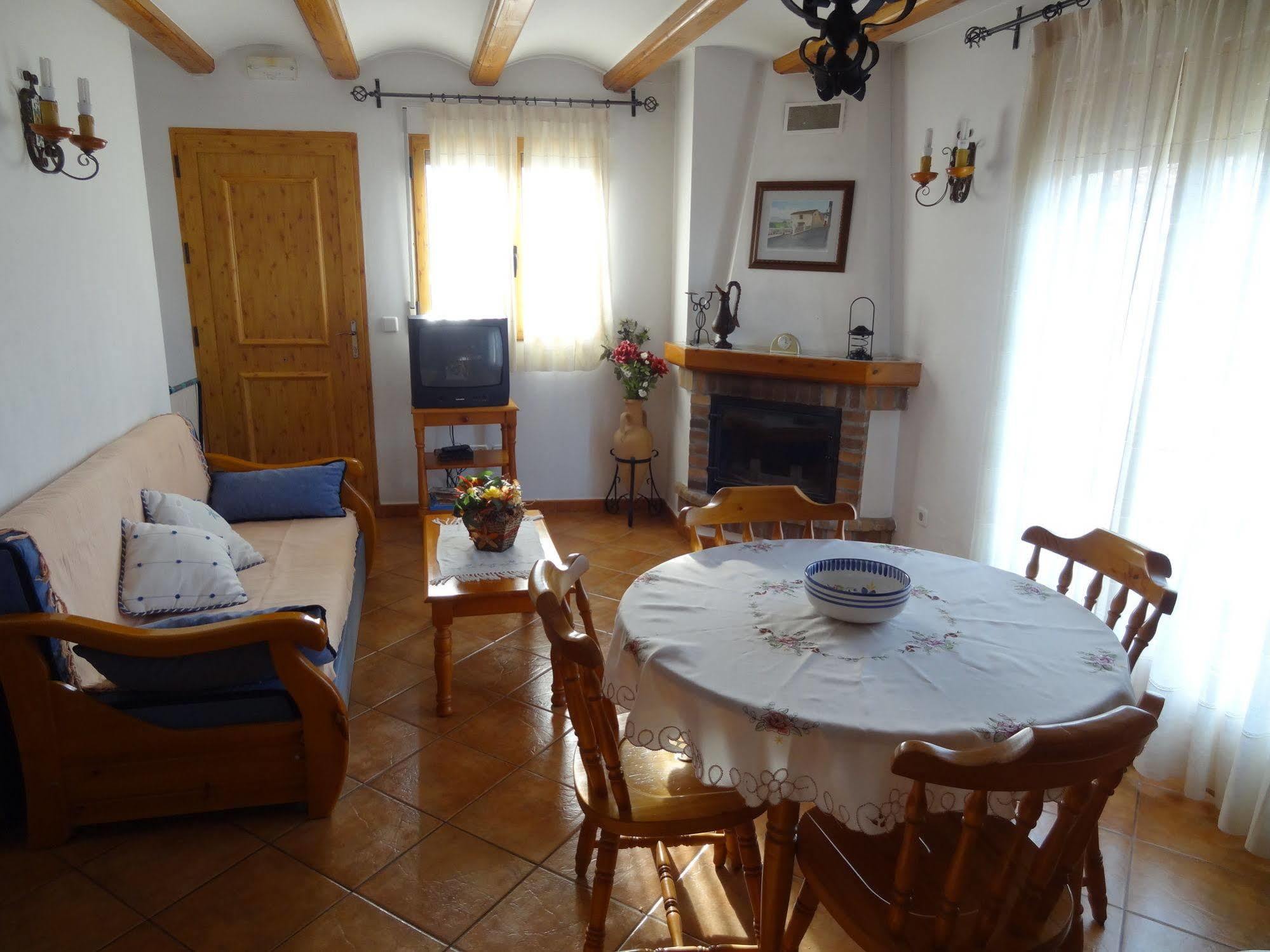 מלון Orba La Casa Del Carrebaix מראה חיצוני תמונה