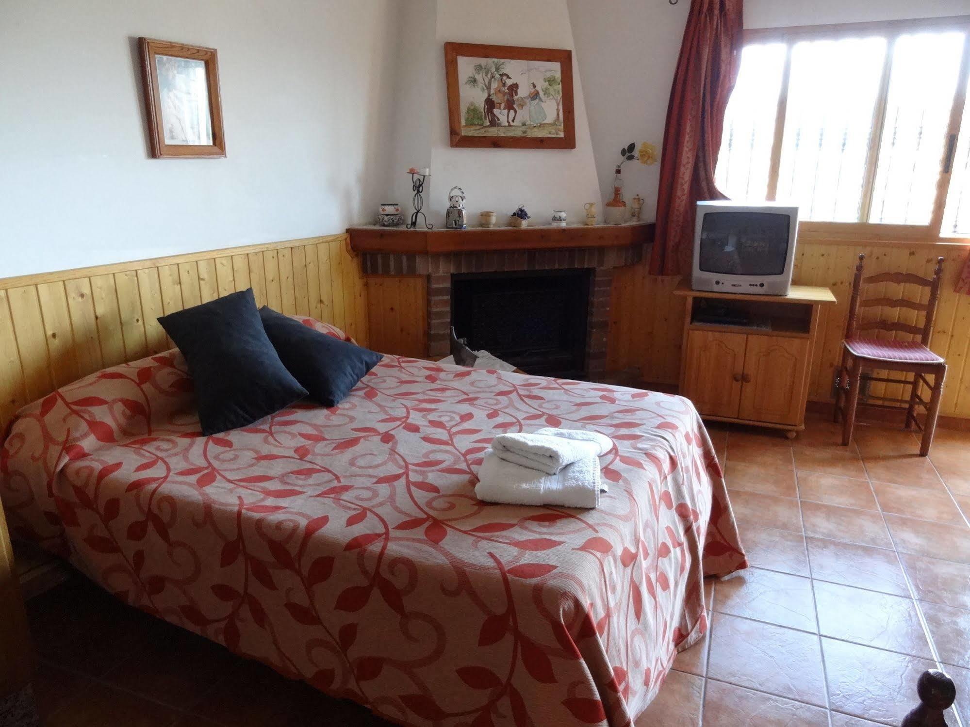מלון Orba La Casa Del Carrebaix מראה חיצוני תמונה